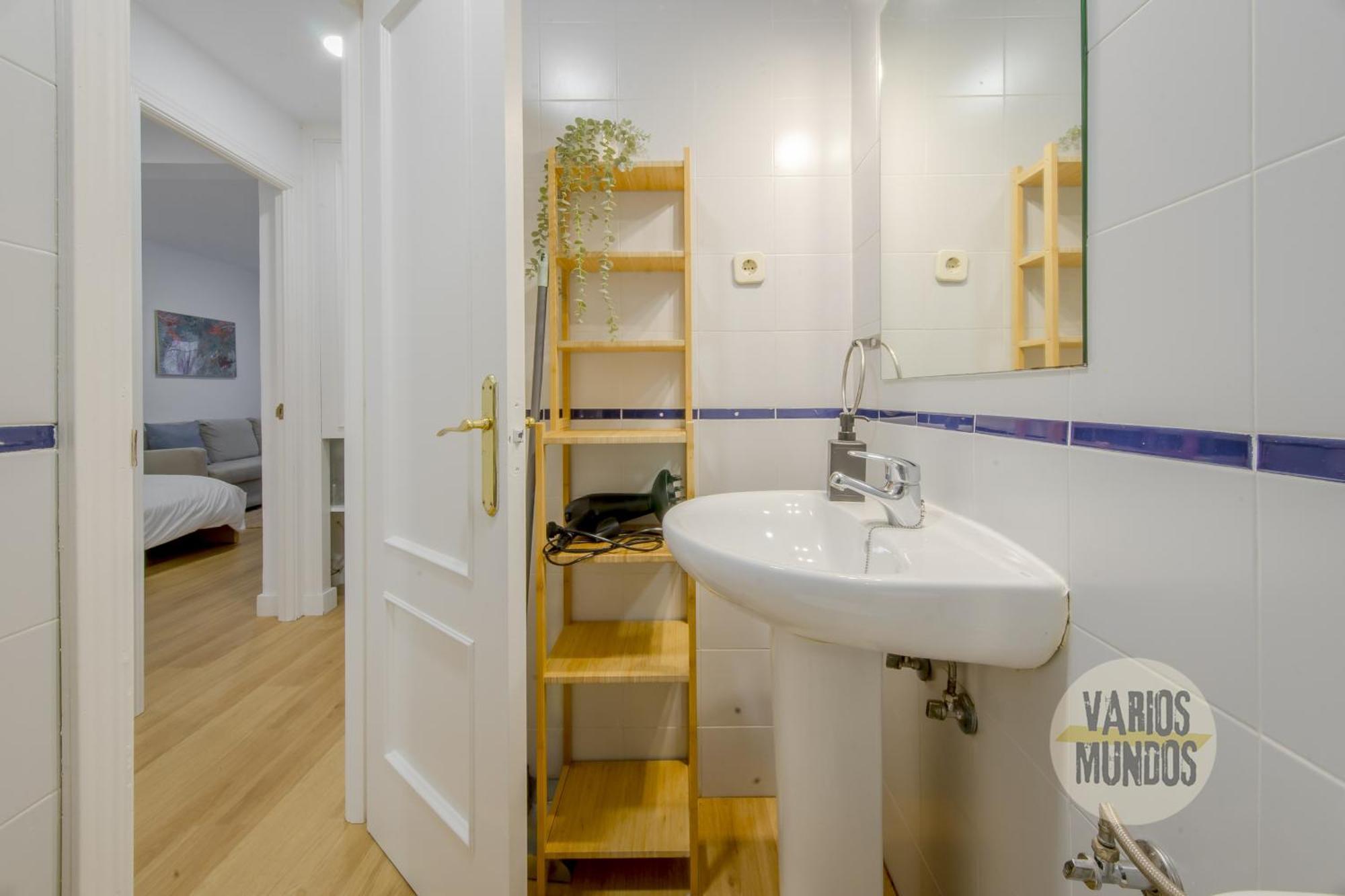 Calle Regueros Loft Para 3Pax En Pleno Chueca Madrid Ngoại thất bức ảnh